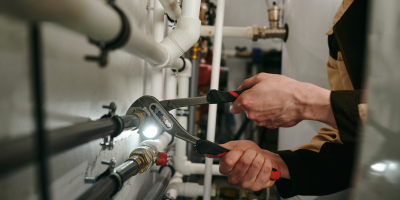 5 Reasons to Schedule Regular Commercial Plumbing Maintenance